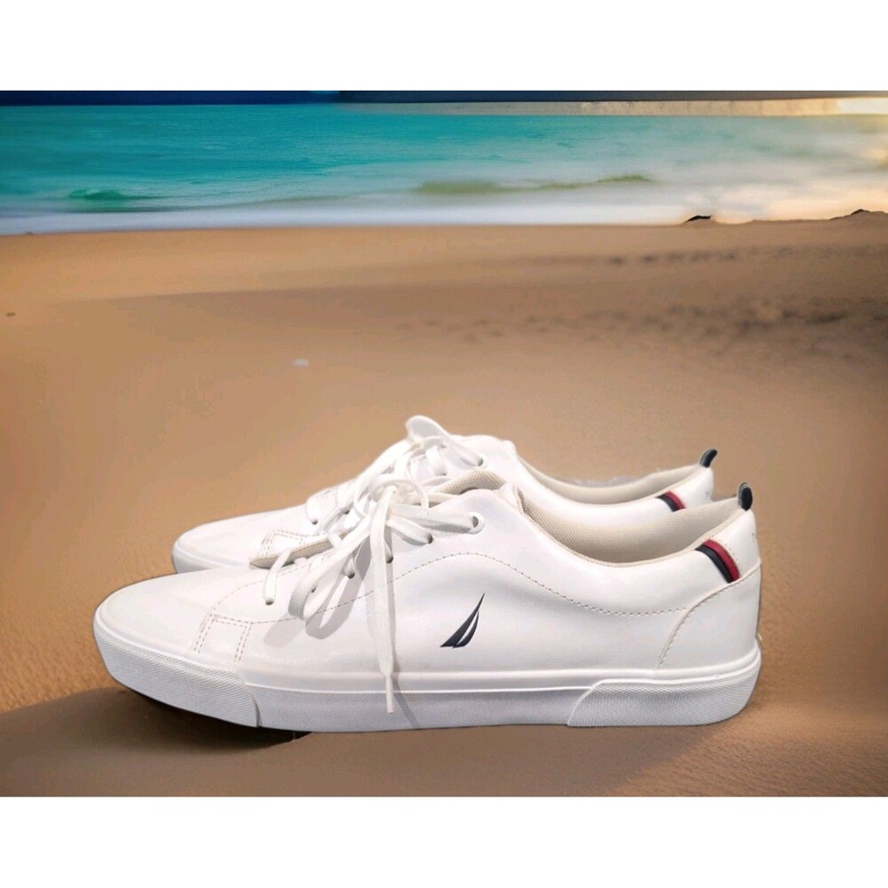 NAUTICA GRAVES WHITE LACE UP SNEAKERS MEN'S SIZE 12 GENTLY WORN   EUC